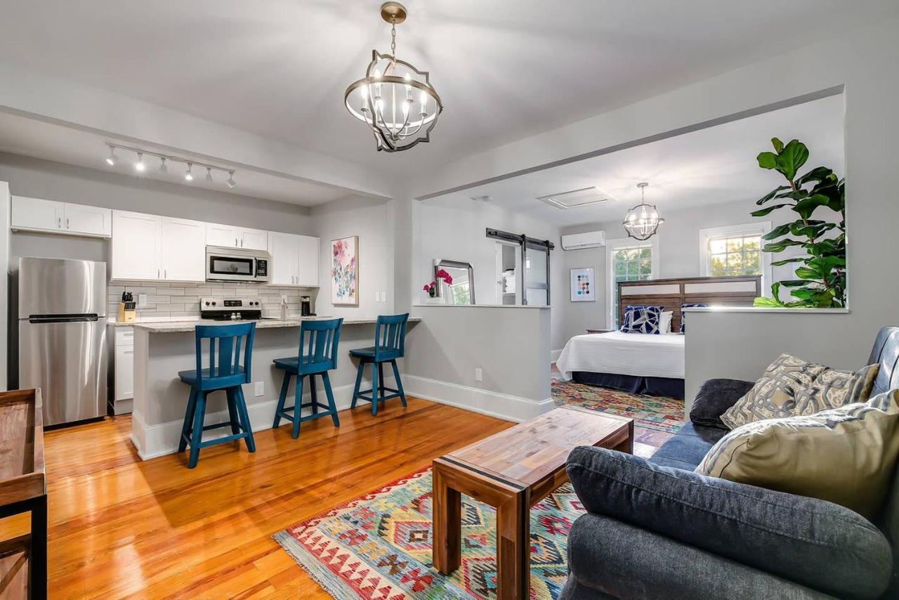 Mckenize Guest House: Marble Falls Suite 1 Bd, 1Ba Exterior photo
